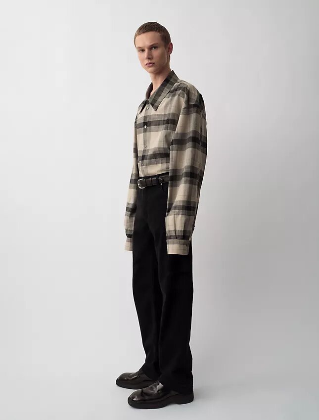 02 Avslappnade raka jeans 02 Avslappnade raka jeans