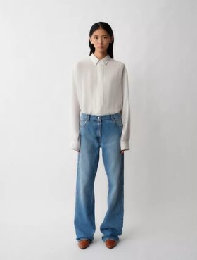 02 Raka jeans med låg midja