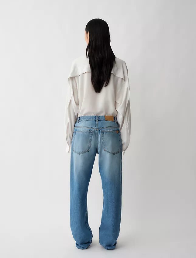 02 Raka jeans med låg midja 02 Raka jeans med låg midja