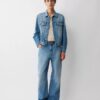 05 Lågmidjade jeans med vida ben 05 Lågmidjade jeans med vida ben