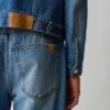 05 Lågmidjade jeans med vida ben 05 Lågmidjade jeans med vida ben