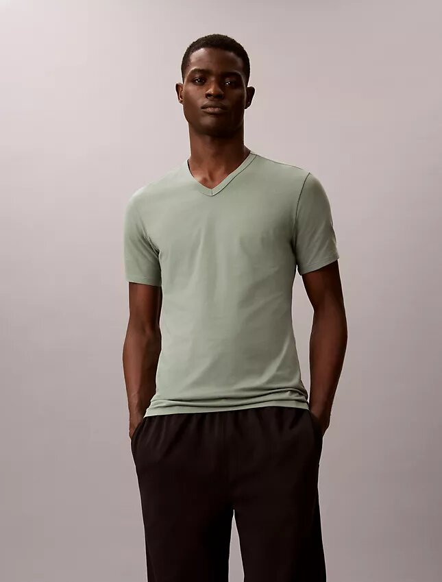 3-pack T-shirts i Cotton Stretch-bomull med V-ringning och slim fit 3-pack T-shirts i Cotton Stretch-bomull med V-ringning och slim fit