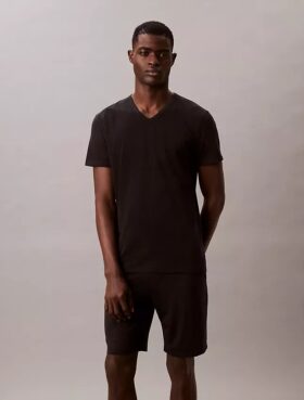 3-pack T-shirts i Cotton Stretch-bomull med V-ringning och slim fit