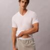 3-pack T-shirts i Cotton Stretch-bomull med V-ringning och slim fit 3-pack T-shirts i Cotton Stretch-bomull med V-ringning och slim fit