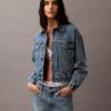 90-talsinspirerad denim-Trucker Jacket 90-talsinspirerad denim-Trucker Jacket