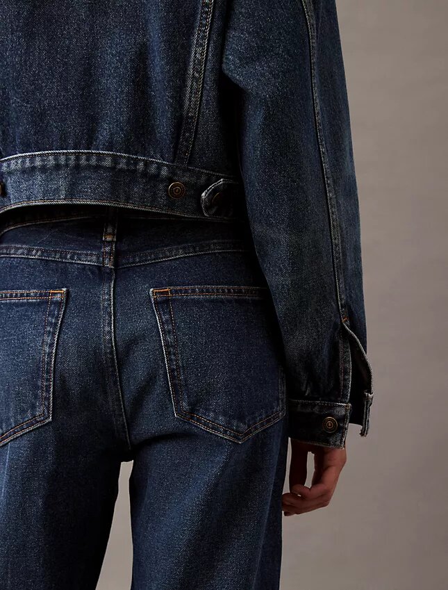 90-talsinspirerad denim-Trucker Jacket 90-talsinspirerad denim-Trucker Jacket