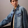 90-talsinspirerad denim-Trucker Jacket 90-talsinspirerad denim-Trucker Jacket