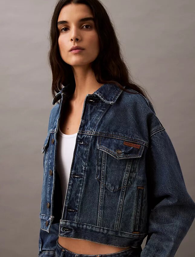 90-talsinspirerad denim-Trucker Jacket 90-talsinspirerad denim-Trucker Jacket