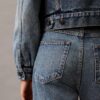 90-talsinspirerad denim-Trucker Jacket 90-talsinspirerad denim-Trucker Jacket