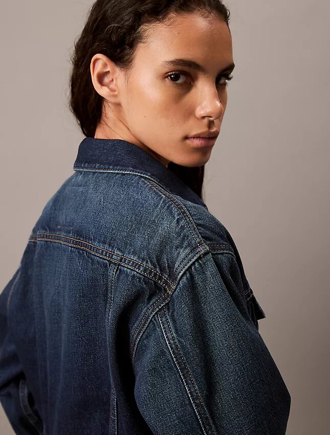 90-talsinspirerad denim-Trucker Jacket 90-talsinspirerad denim-Trucker Jacket
