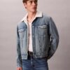 90-talsinspirerad Sherpa-Trucker Jacket 90-talsinspirerad Sherpa-Trucker Jacket
