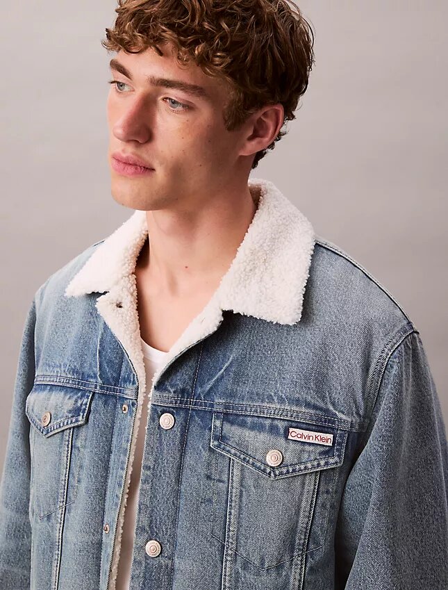 90-talsinspirerad Sherpa-Trucker Jacket 90-talsinspirerad Sherpa-Trucker Jacket