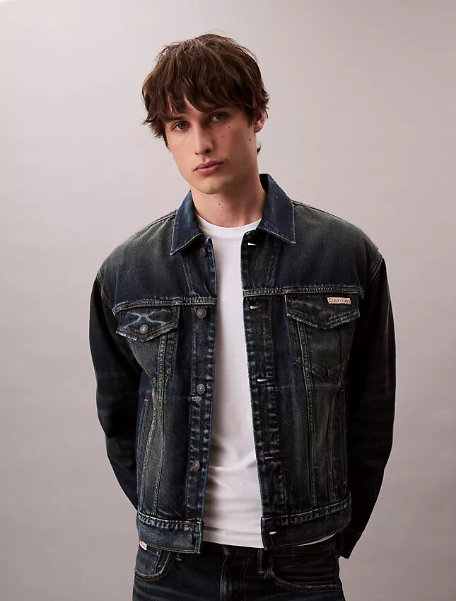 90-talsinspirerad Trucker Jacket 90-talsinspirerad Trucker Jacket