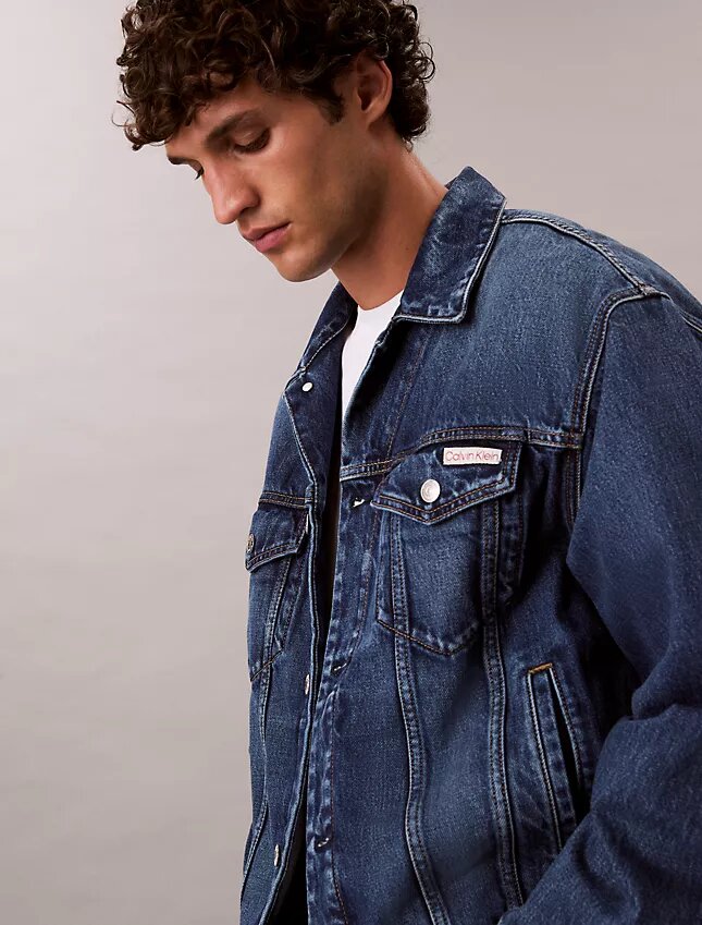 90-talsinspirerad Trucker Jacket 90-talsinspirerad Trucker Jacket