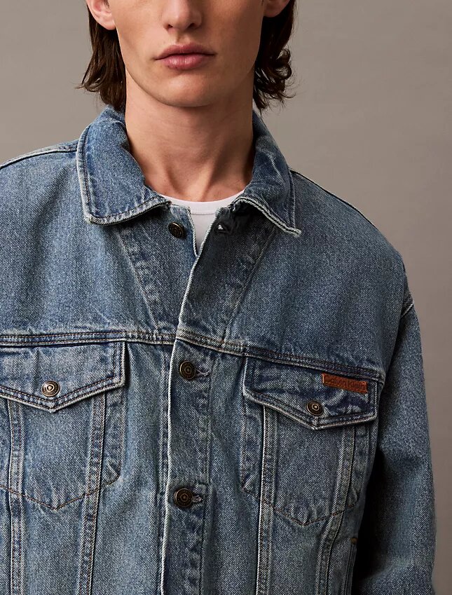 90-talsinspirerad Trucker Jacket 90-talsinspirerad Trucker Jacket