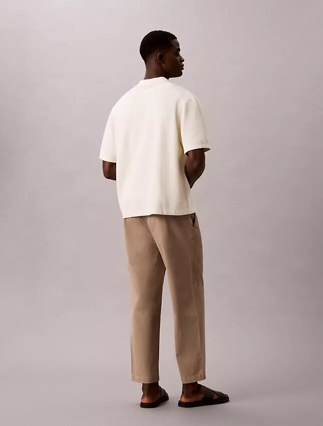 90-talsinspirerade, avslappnade croppade chinos 90-talsinspirerade, avslappnade croppade chinos