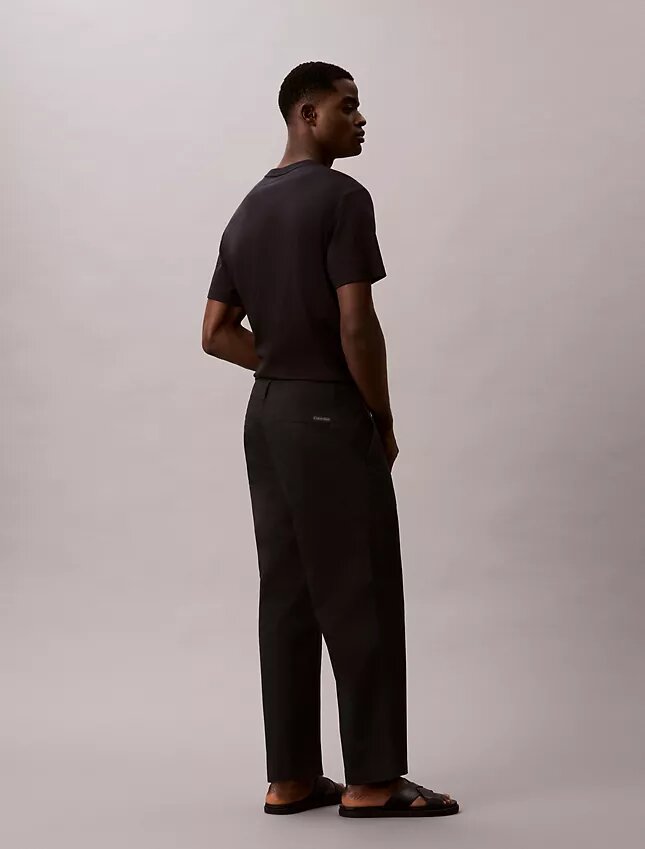 90-talsinspirerade, avslappnade croppade chinos 90-talsinspirerade, avslappnade croppade chinos