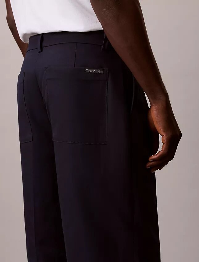 90s Straight-inspirerade raka chinos byxor med pressveck 90s Straight-inspirerade raka chinos byxor med pressveck