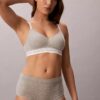 Arkivlogotyp, lätt fodrad Bralette utan bygel Arkivlogotyp, lätt fodrad Bralette utan bygel