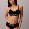Arkivlogotyp, lätt fodrad, bygelös Bralette Arkivlogotyp, lätt fodrad, bygelös Bralette