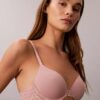 Attraction Lätt fodrad BH med perfekt täckning Attraction Lätt fodrad BH med perfekt täckning