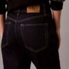 Avslappnade raka jeans med uppvikt benslut Avslappnade raka jeans med uppvikt benslut