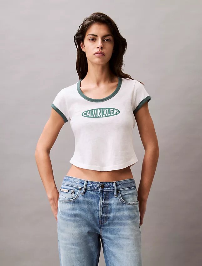 Baby-T-shirt i bomull och kashmir Baby-T-shirt i bomull och kashmir
