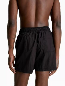 Badshorts i nylon med dragsko i midjan