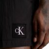 Badshorts i nylon med dragsko i midjan