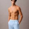 Badshorts med logotyp i midjan Badshorts med logotyp i midjan