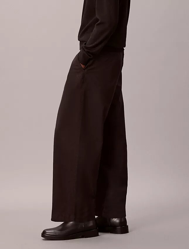 Baggy-byxor i Cotton Stretch bomullstwill Baggy-byxor i Cotton Stretch bomullstwill