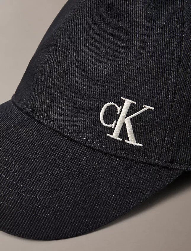 Baseballkeps i borstad bomullstwill med logotyp Baseballkeps i borstad bomullstwill med logotyp