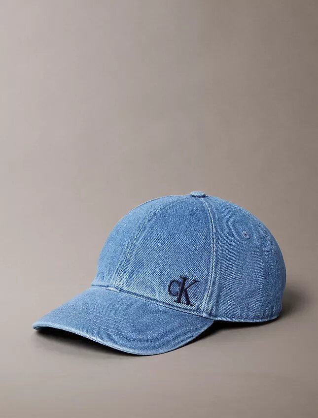 Baseballkeps i tvättad Denim med broderad logotyp Baseballkeps i tvättad Denim med broderad logotyp