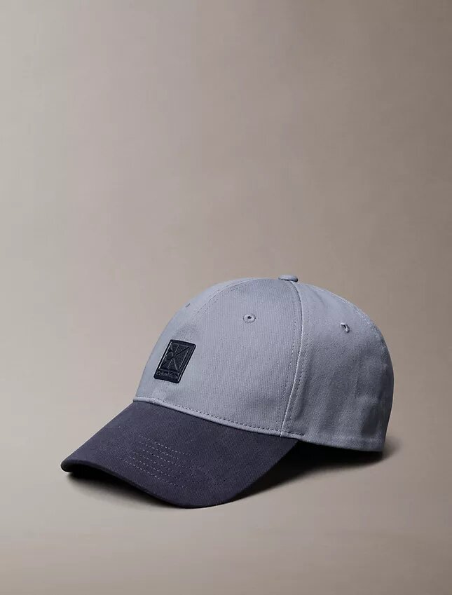 Baseballkeps med emblem och färgblock Baseballkeps med emblem och färgblock