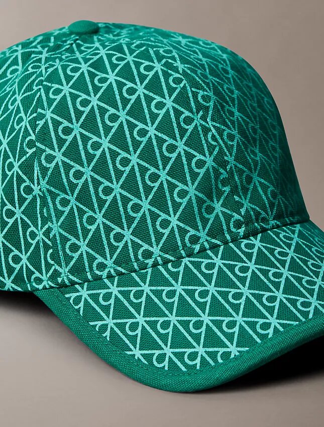 Baseballkeps med emblem över hela ytan Baseballkeps med emblem över hela ytan