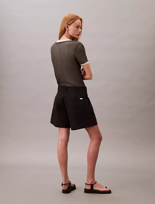 Bermudashorts i Cotton Stretch bomullstwill med veck Bermudashorts i Cotton Stretch bomullstwill med veck