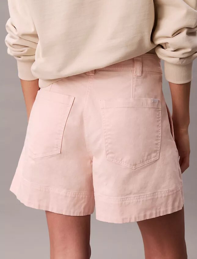 Bermudashorts i Cotton Stretch bomullstwill med veck Bermudashorts i Cotton Stretch bomullstwill med veck