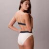 Bikini med hög midja i stretchig Microfiber med grafiskt Monogram Bikini med hög midja i stretchig Microfiber med grafiskt Monogram