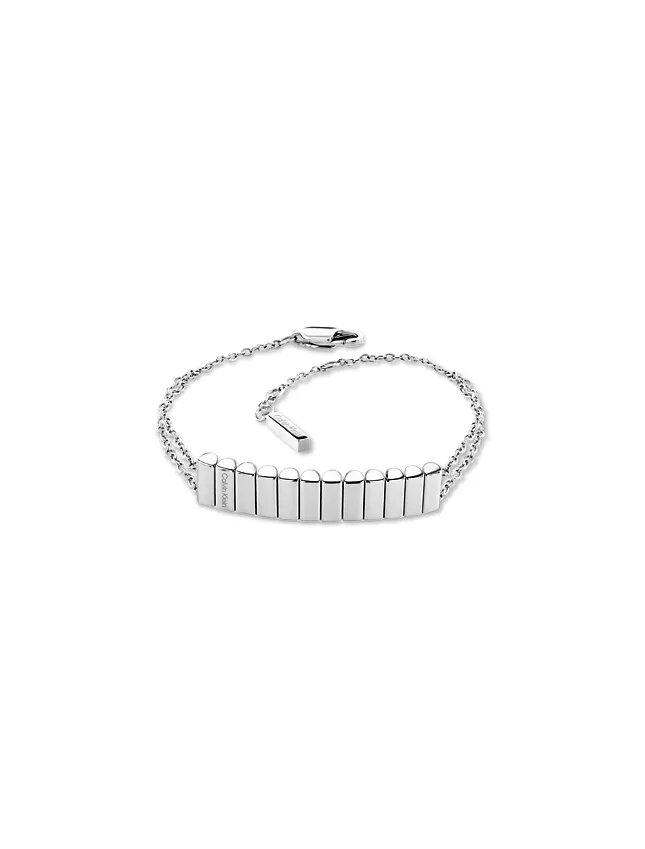 Böjt armband i småsten Böjt armband i småsten