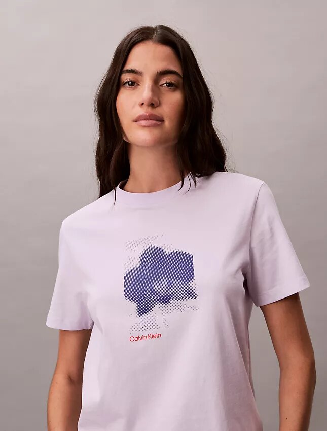 Blur Floral Graphic Classic T-shirt Blur Floral Graphic Classic T-shirt