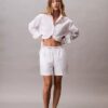 Bomullsshorts med logotyp i midjan Bomullsshorts med logotyp i midjan