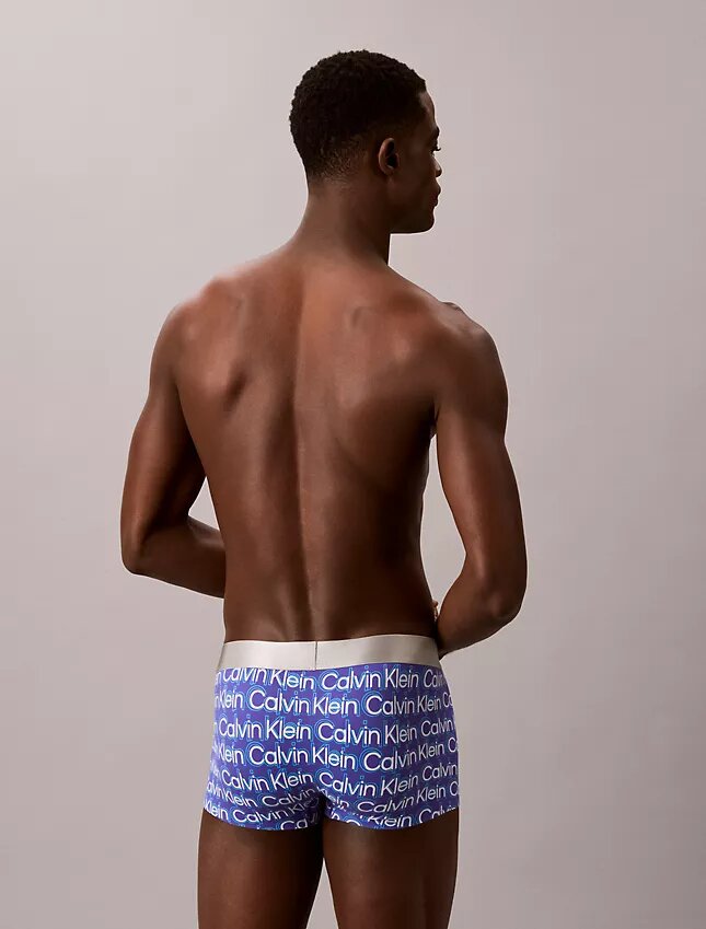 Borstrad stretchbyxa i mikrofiber med Low Rise Trunk Borstrad stretchbyxa i mikrofiber med Low Rise Trunk