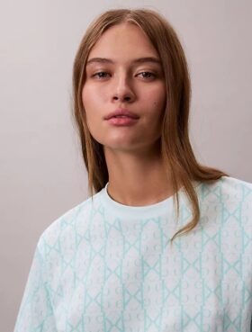 Boxig T-shirt med Monogram över hela plagget