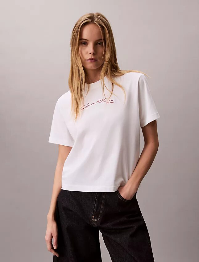 Boxig T-shirt med skriptlogotyp Boxig T-shirt med skriptlogotyp