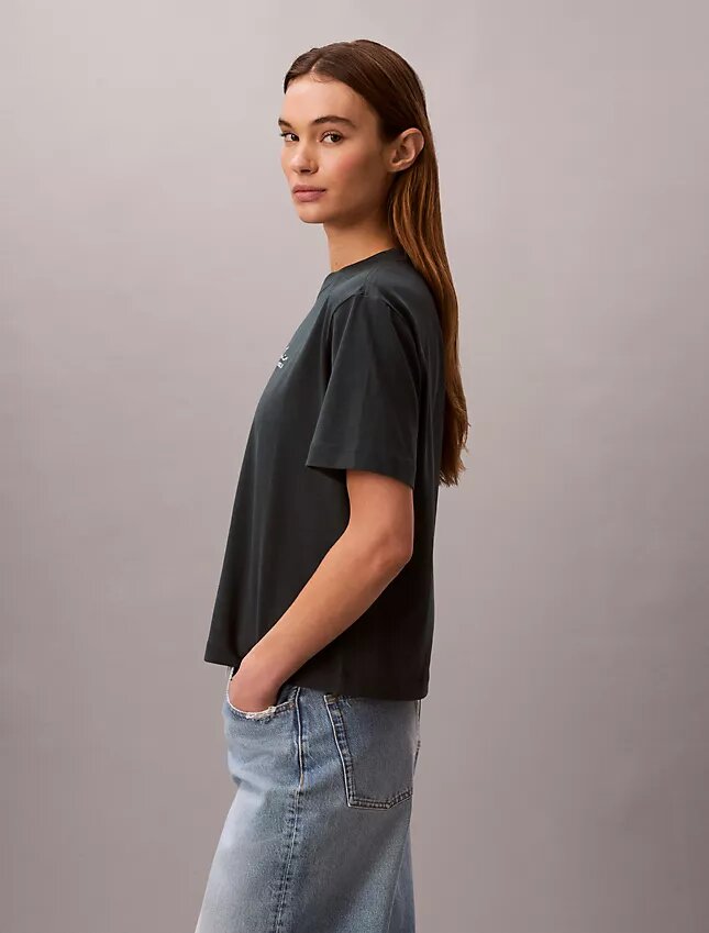 Boxig T-shirt med skriptlogotyp Boxig T-shirt med skriptlogotyp
