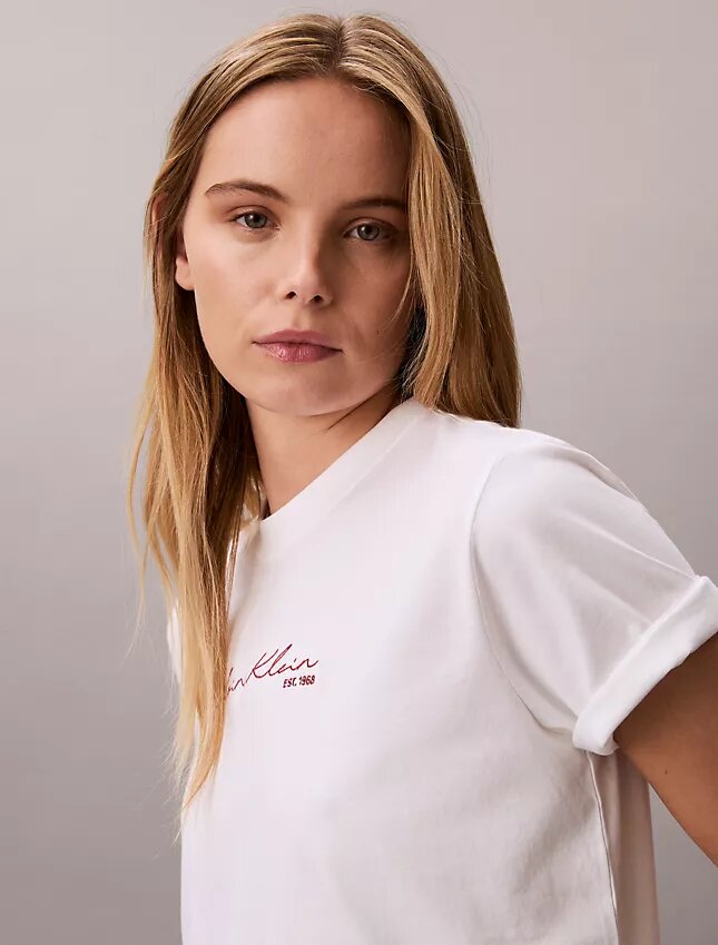 Boxig T-shirt med skriptlogotyp Boxig T-shirt med skriptlogotyp