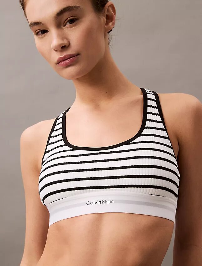 Bralette i bomulls- och Modal-stretch med ribbstickning och lätt foder Bralette i bomulls- och Modal-stretch med ribbstickning och lätt foder
