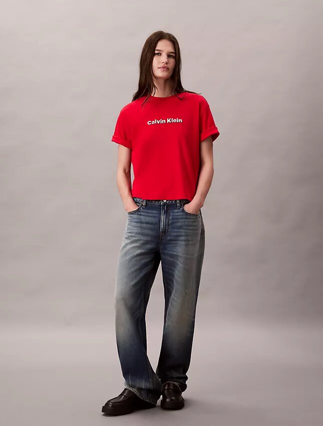 Broderad logotyp Grafisk klassisk T-shirt Broderad logotyp Grafisk klassisk T-shirt