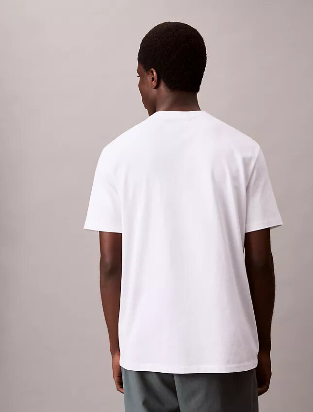 Broderad Monogram-T-shirt med avslappnad passform Broderad Monogram-T-shirt med avslappnad passform