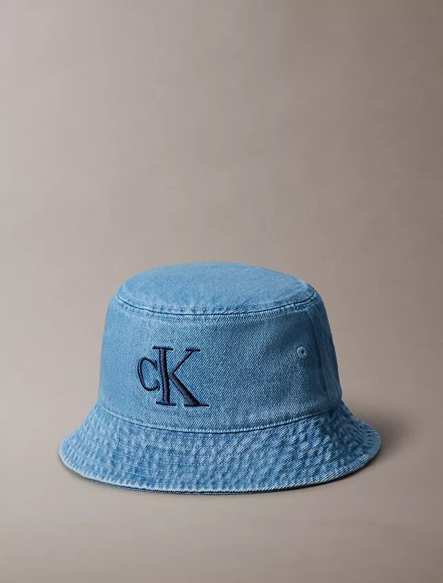 Bucket hat i tvättad denim med broderat logo Bucket hat i tvättad denim med broderat logo